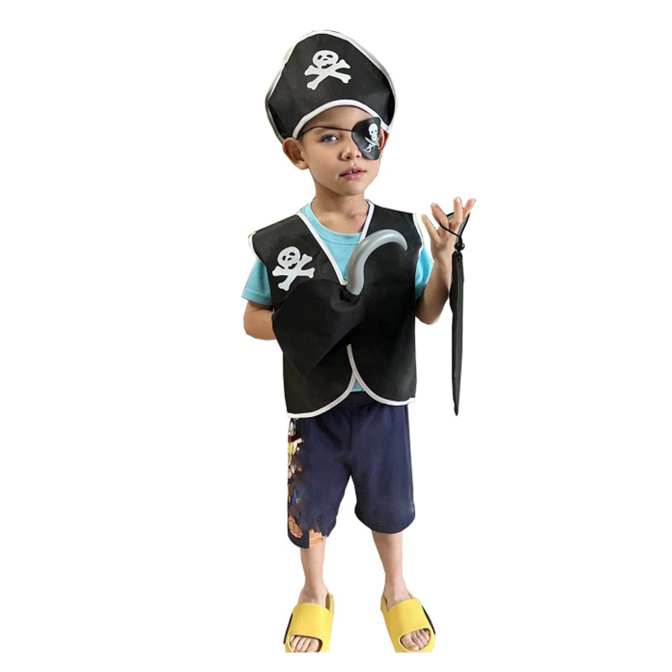 Carnival Boys Pirate Costume C - Black Face Mask Pack のレビューと価格
